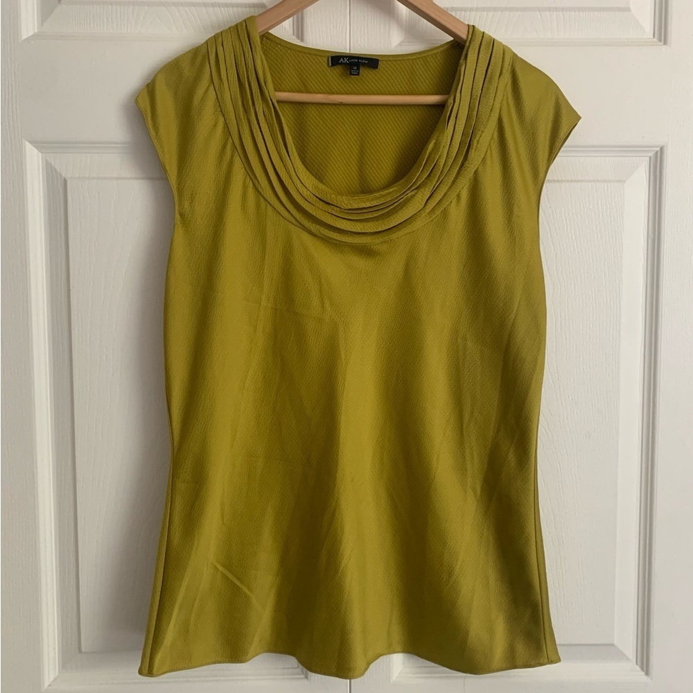 Anne‎ Klein Sleeveless Green Blouse Top Size Medium